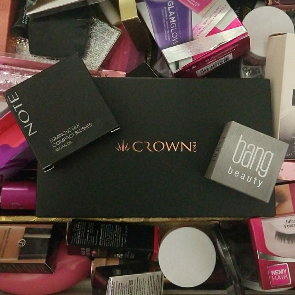 Crown palette swatched 1, bang eyeliner/note blush